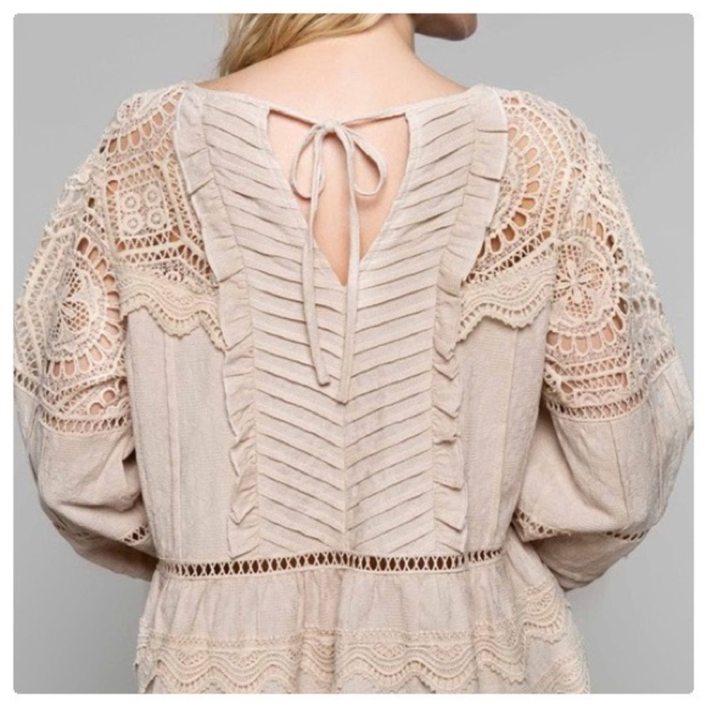 POL Feeling Romantic Woven Peplum Top - Picture 11 of 14